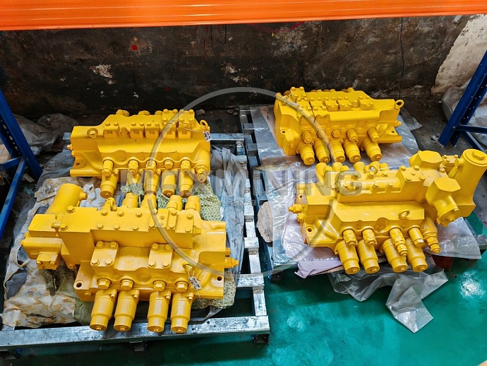 Распределительный клапан для экскаватора Komatsu PC1250-8