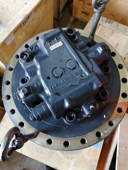 Редуктор хода в сборе c гидромотором для экскаватора Komatsu PC300-8