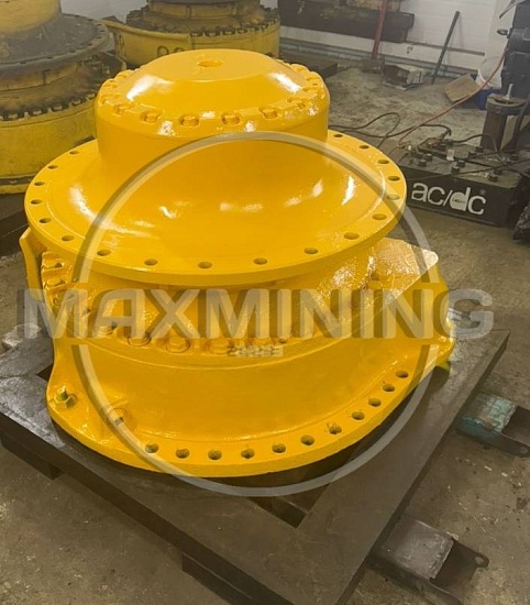 Редуктор хода левый для бульдозера Komatsu D375A-6