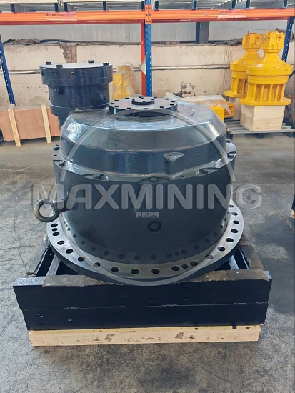 Редуктор хода в сборе с гидромотором для экскаватора Komatsu PC4000 Аналог